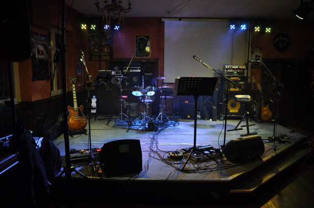 Any Ages Acoustic — photo 10