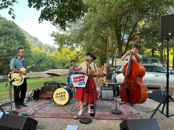 Surfin`Claire and The Whisky Rockers — photo 13