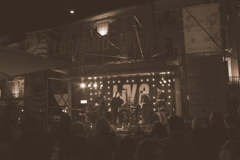MAD GROOVE and the SOUL DOCTORS — photo 3