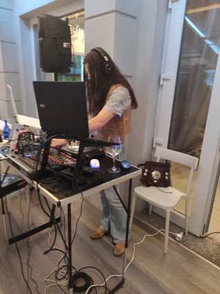 Dj Capitan Nemo &amp;amp; Lady Blondy Animation - Duo — photo 5