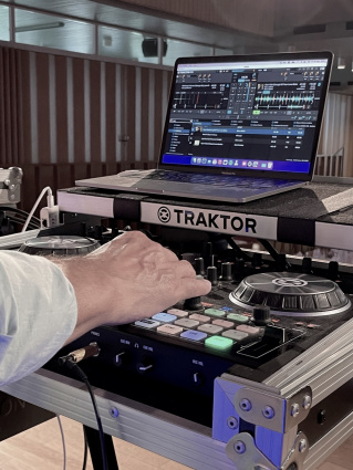 DJ Cavaliere — photo 4