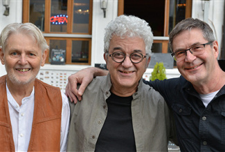 fine-tune: Grosse Songs in kleiner Formation