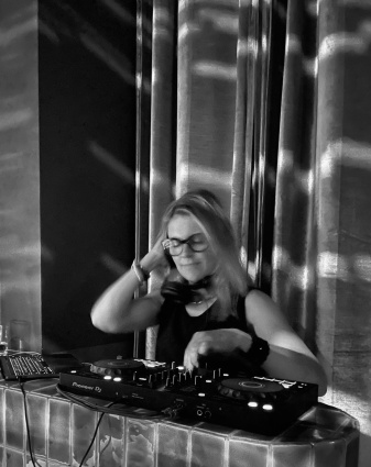 DJ — photo 6