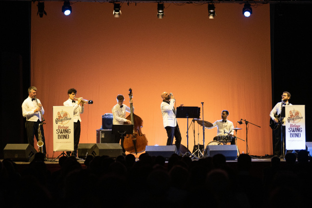 Papillon Vintage Swing Band — photo 4